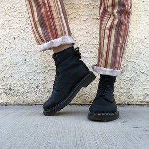 1460 FORLIFE dr martens